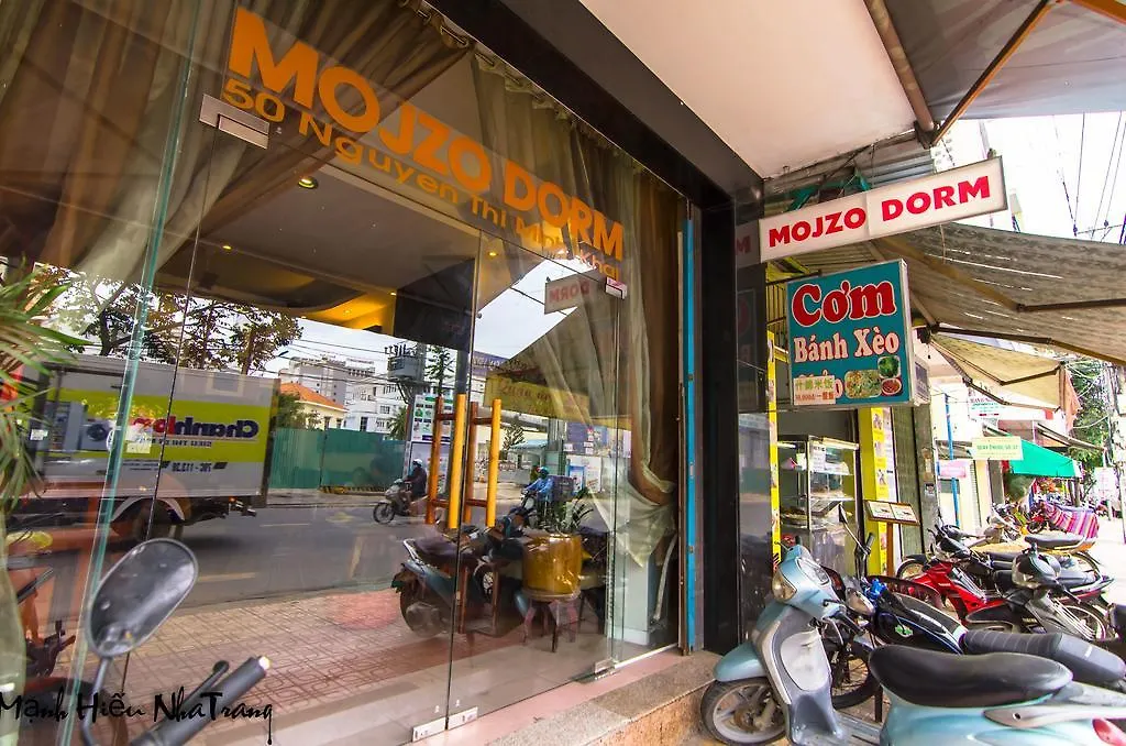 Mojzo Dorm Hostel Nha Trang Vietnám